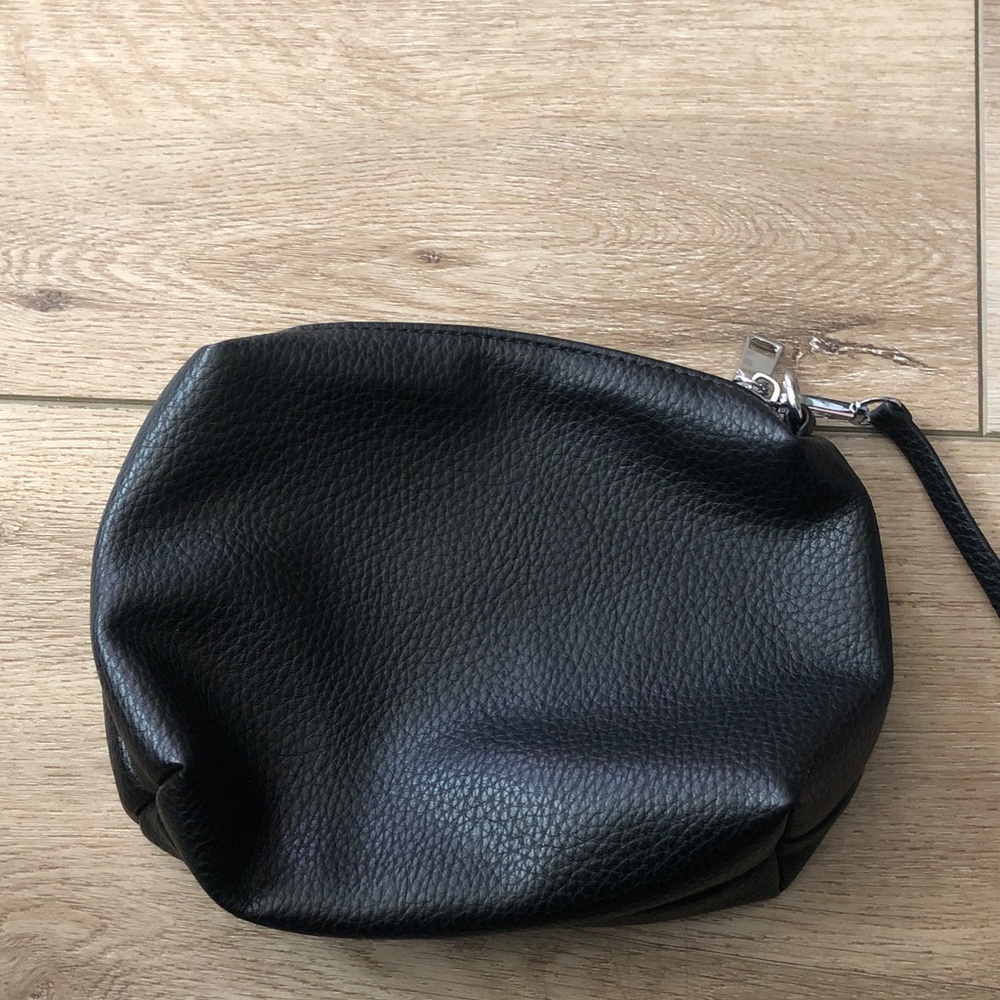 Antik Kraft Black Leather Zip Pouch